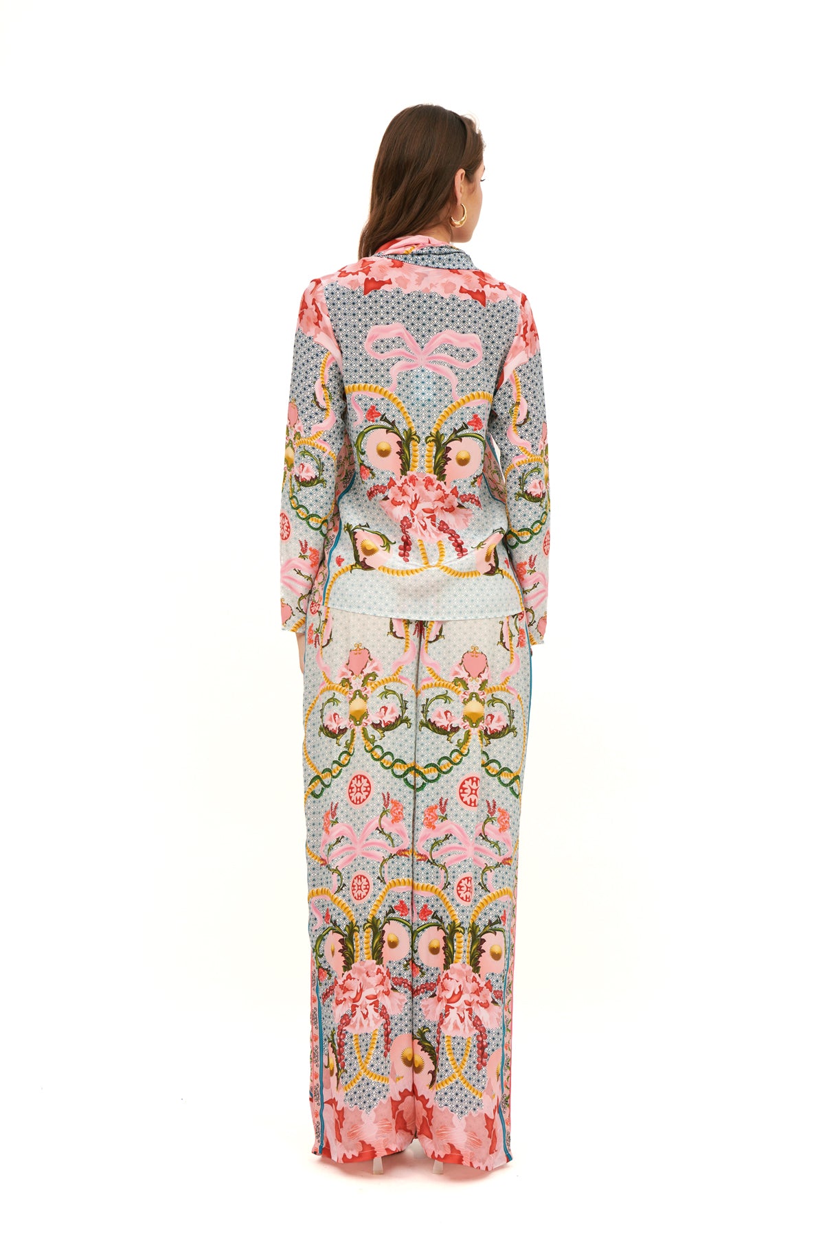 FULL SLEEVES TOP WITH SCARF