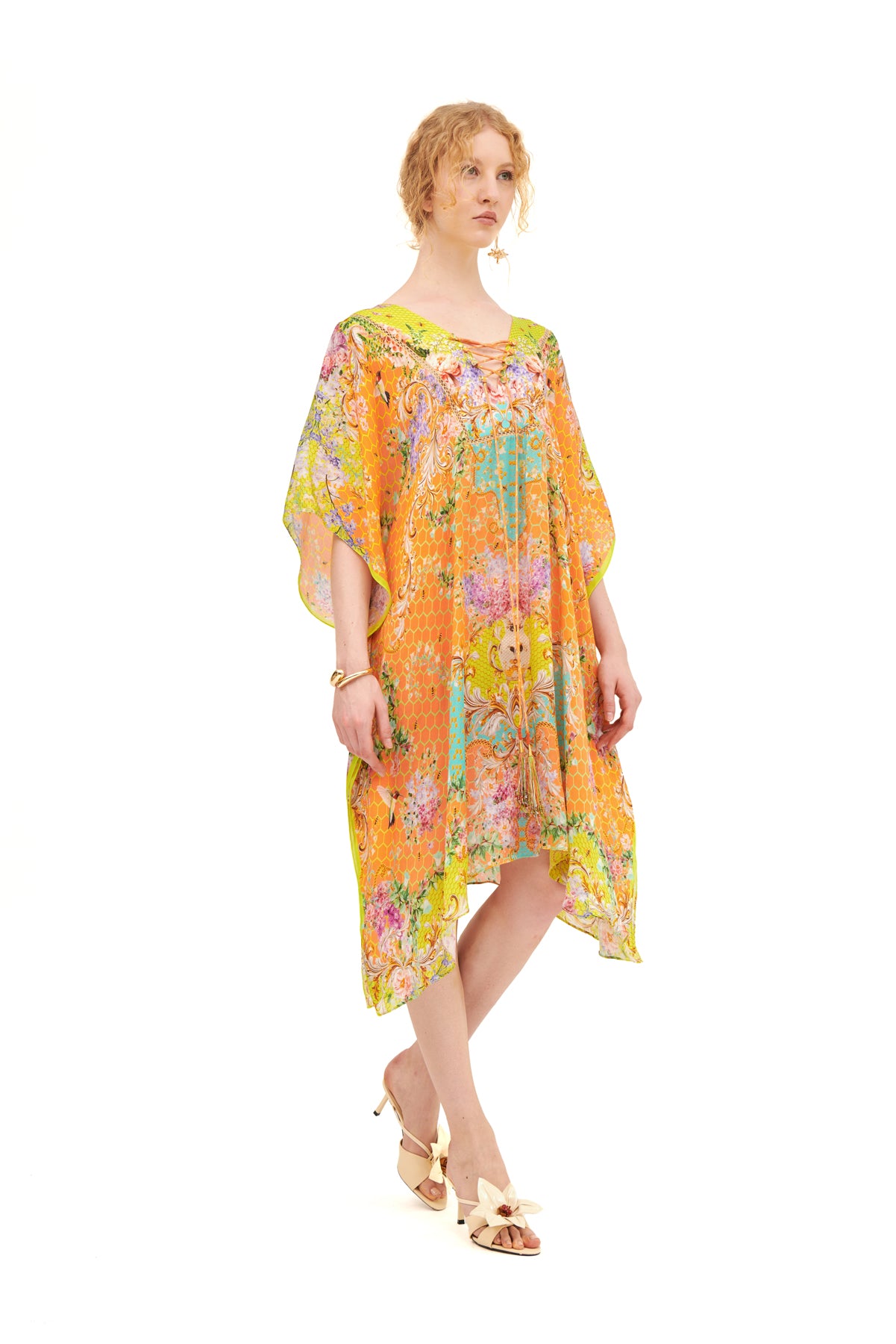 MINI KAFTAN WITH NECK DETAILS