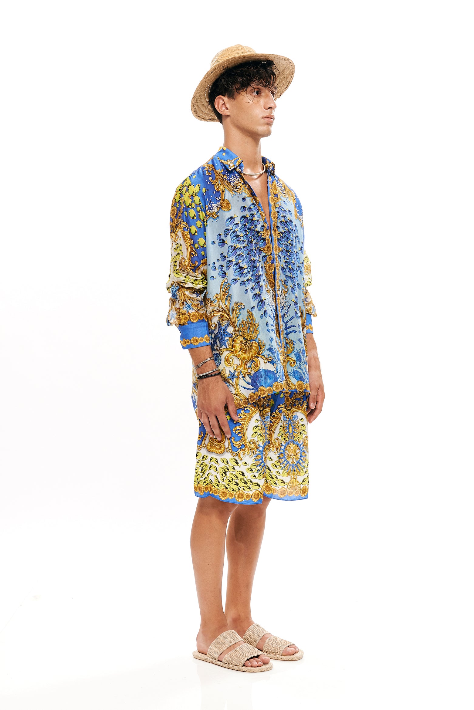 Full sleeve shirt in 70% Viscose and 30% Silk with "Mare Tesor Giorno" print.