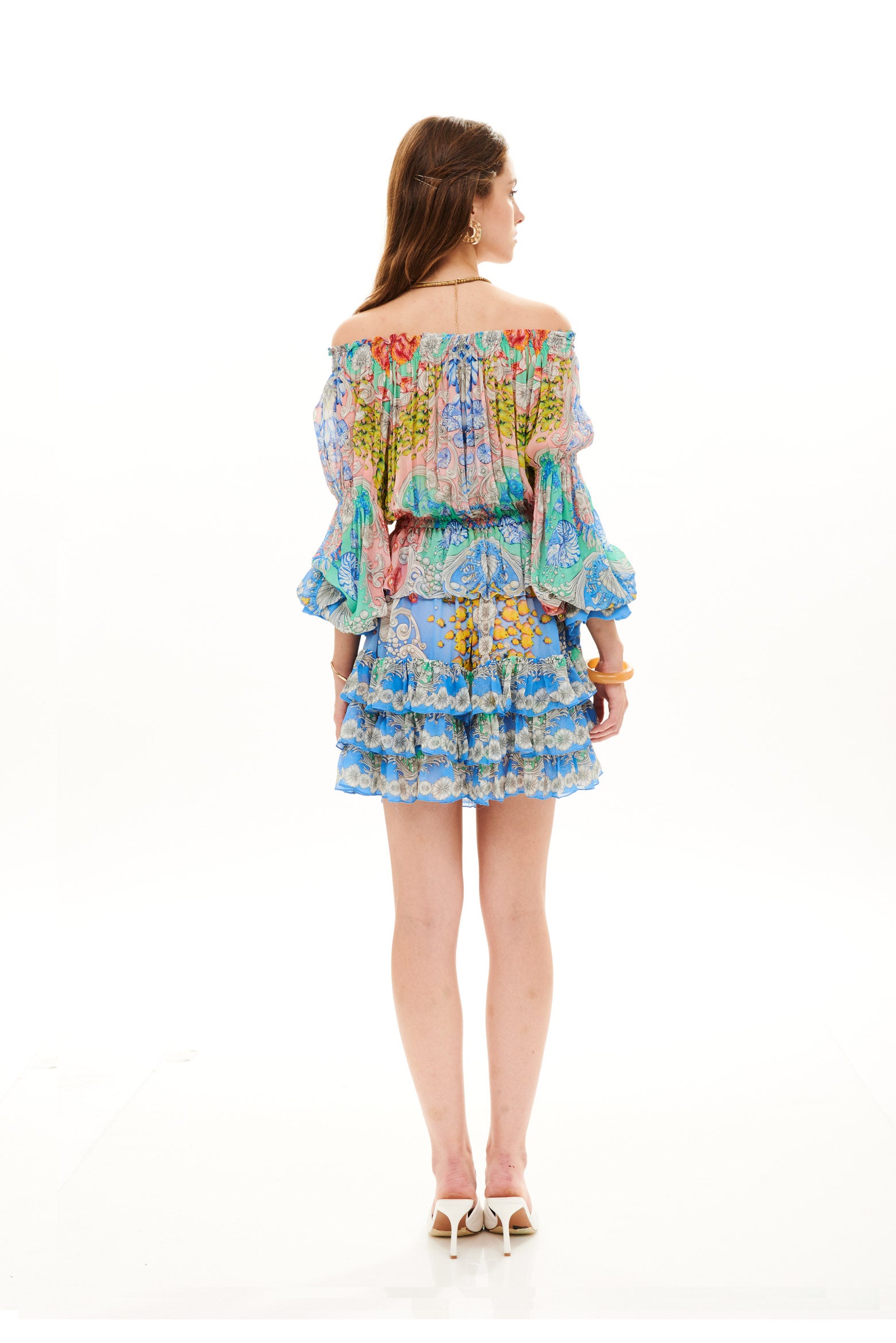 Off-shoulder ruffle short dress in Mare Tesor Giorno print