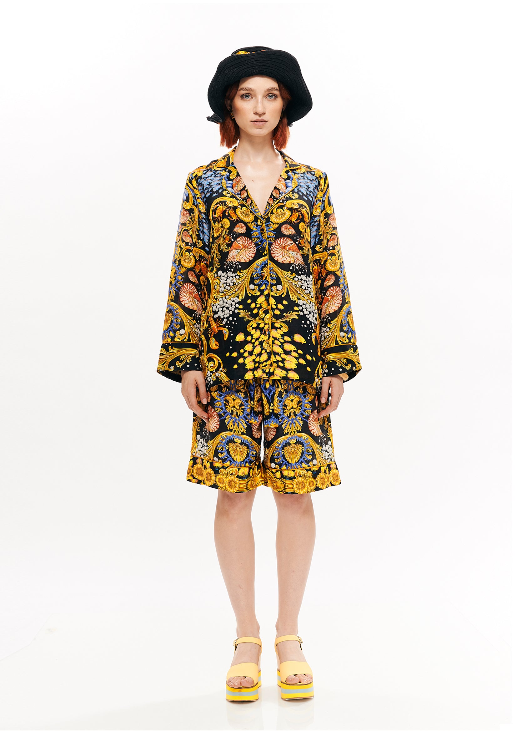 Lounge bermuda in Mare Tesor Notte print, 15% linen 85% viscose