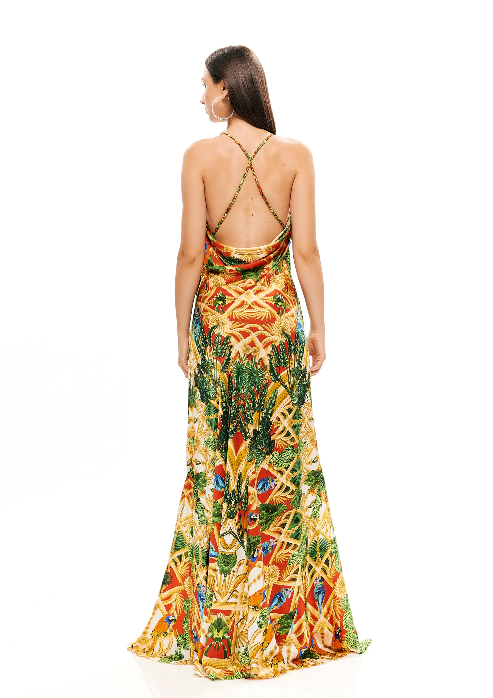 Backless sexiness long dress in 40% Silk and 60% Bemberg with "Acanthus Temple Red" print.