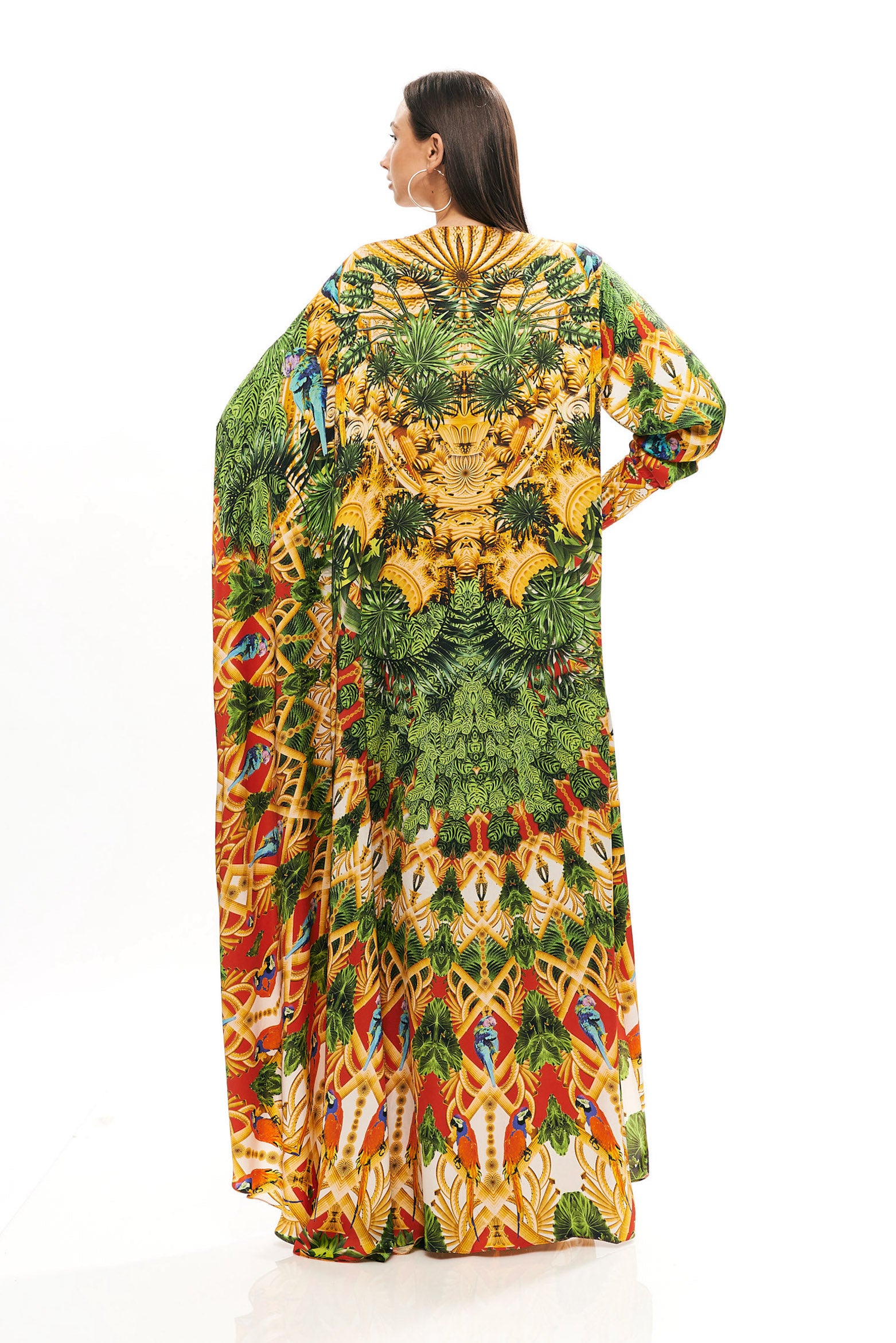 Asymmetrical kaftan with cuffs in 40% Silk and 60% Bemberg with "Acanthus Temple Red" print.