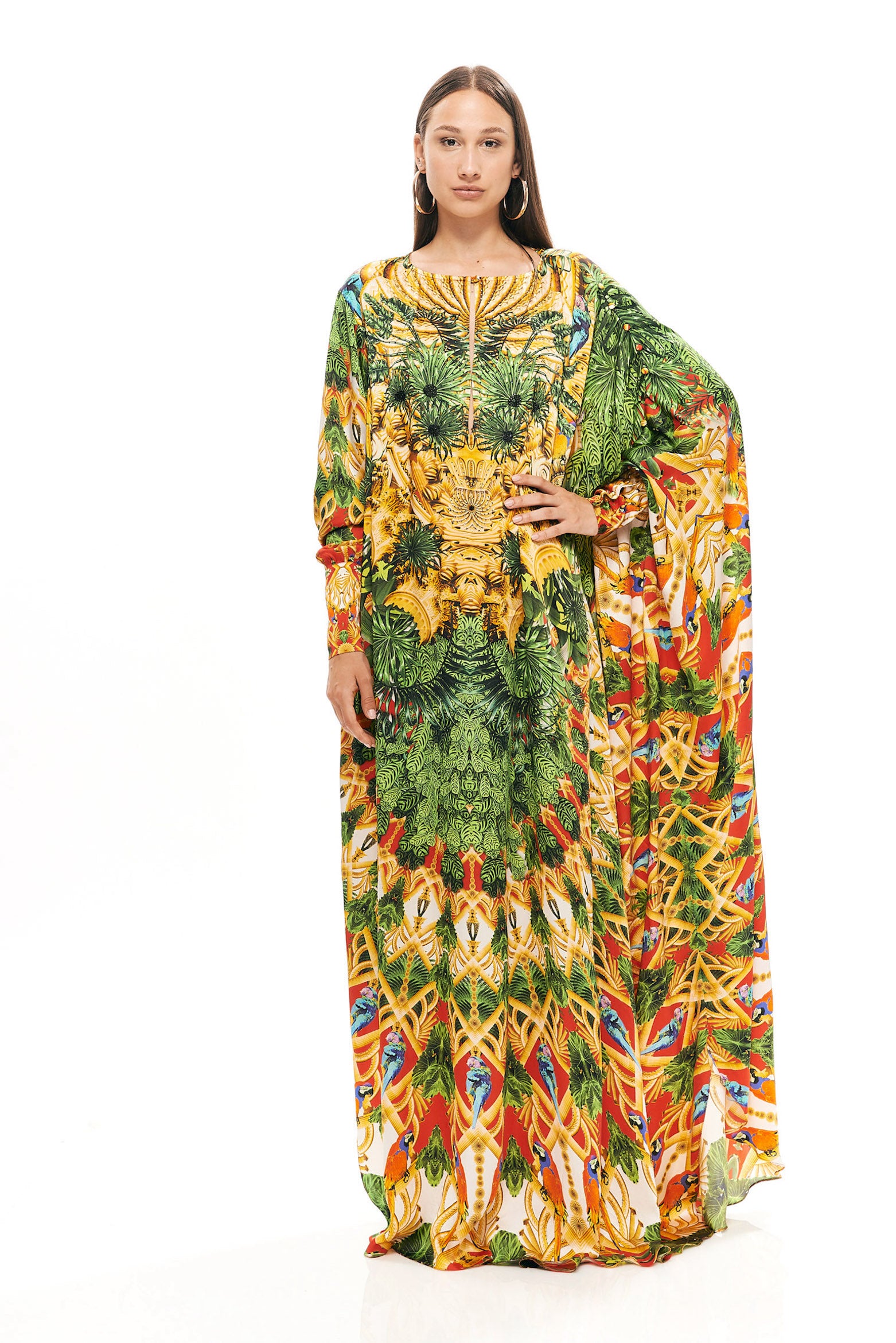 Asymmetrical kaftan with cuffs in 40% Silk and 60% Bemberg with "Acanthus Temple Red" print.