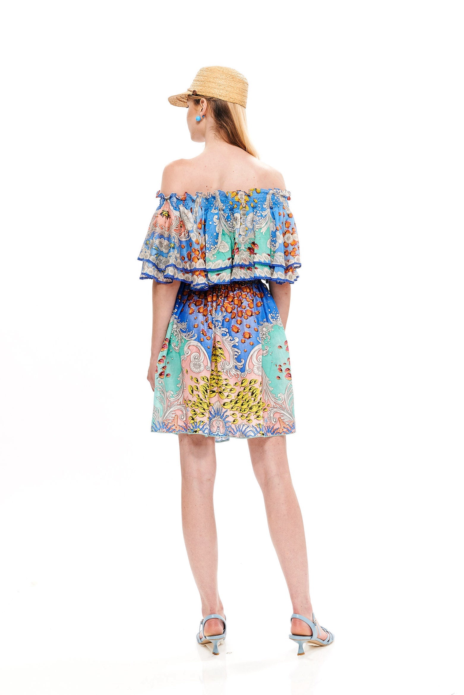 Crop top ruffle in 15% Linen and 85% Viscose with "Mare Tesor Alba" print.