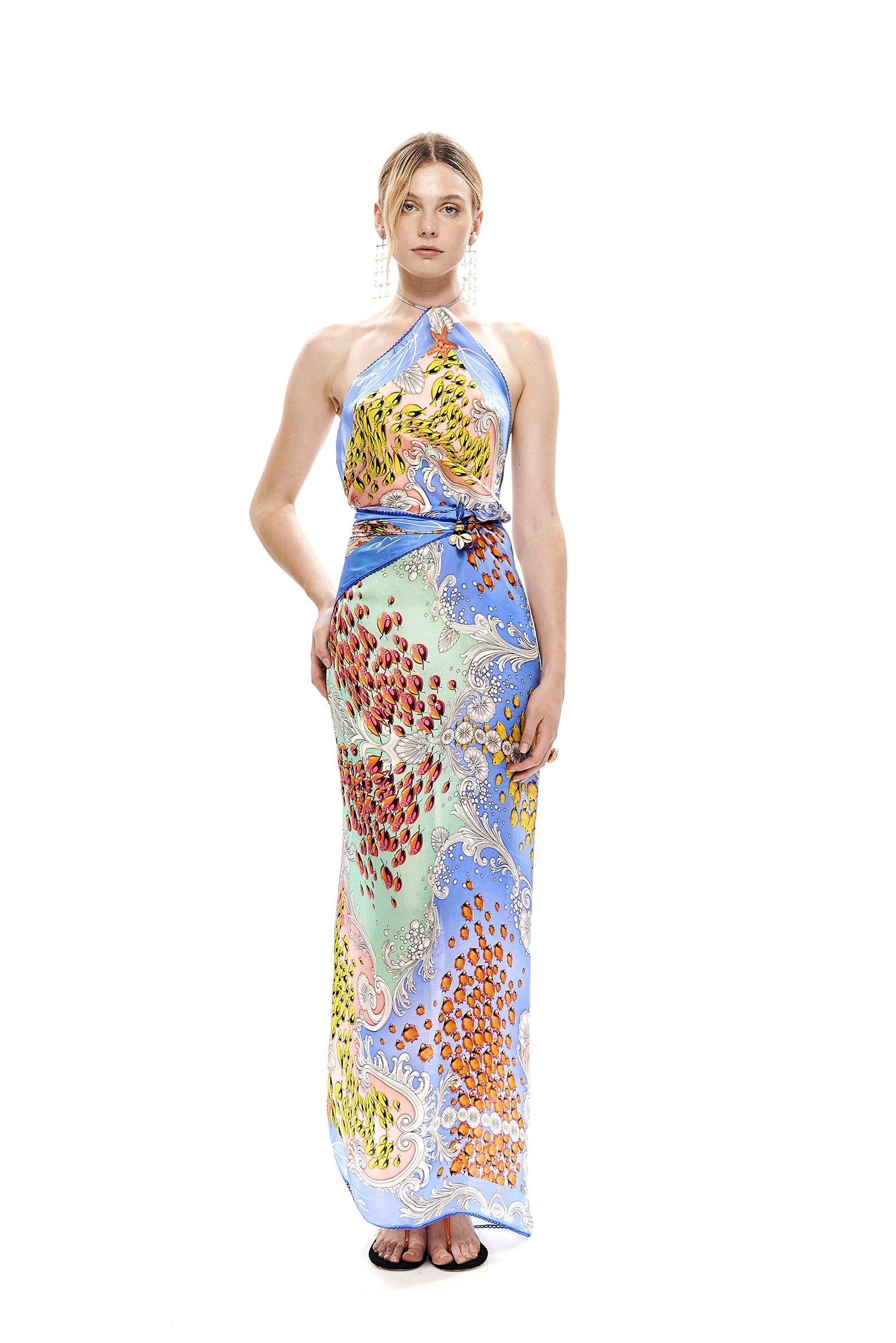 KR22 scarf in 100% Fine Satin with "Mare Tesor Alba" print.