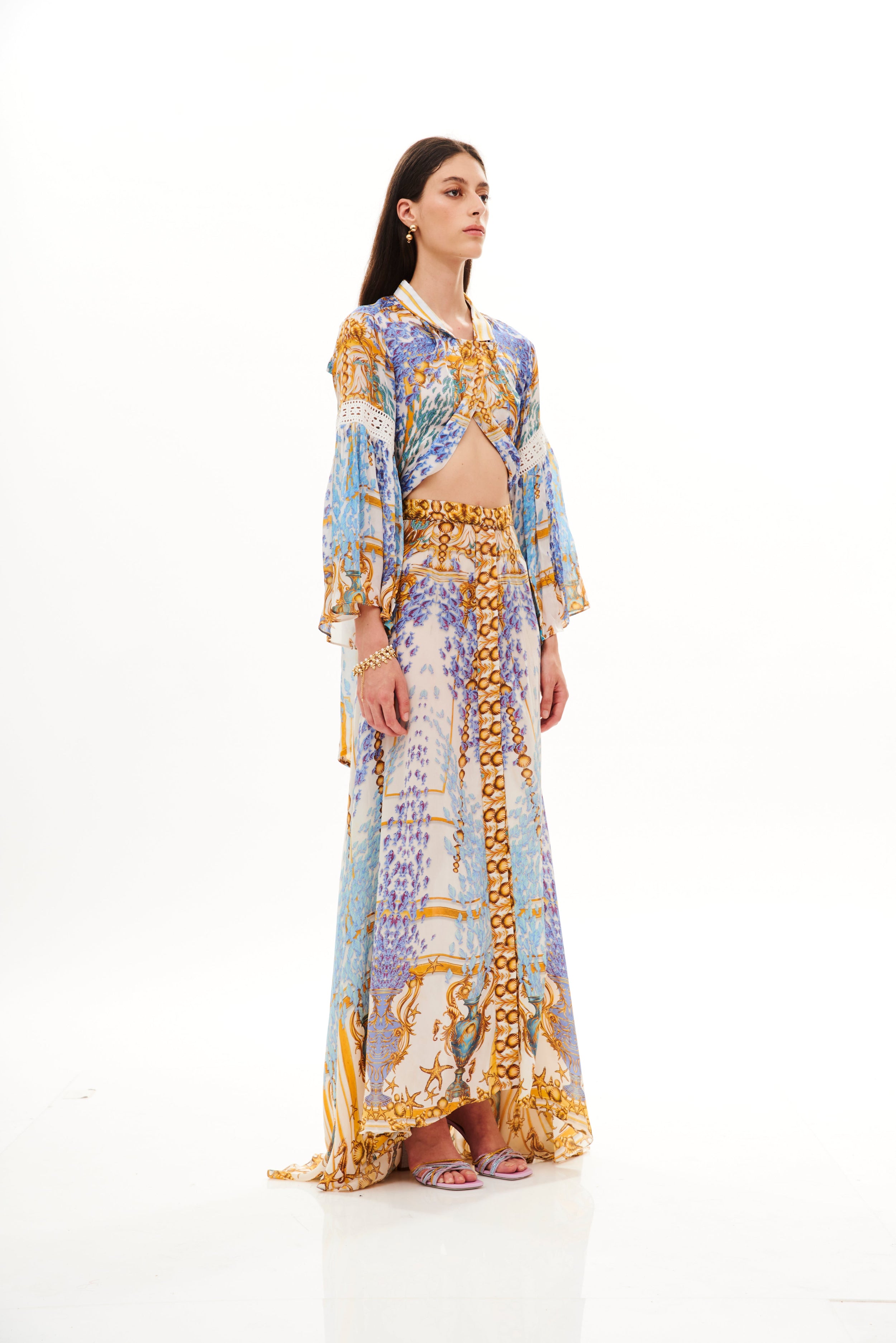 Collar Shirt Lace Details Arms Poseidon Dream Day in natural crepe