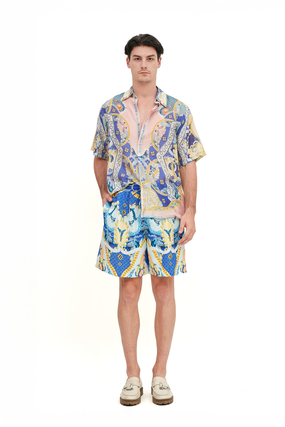 BEACH SHORTS