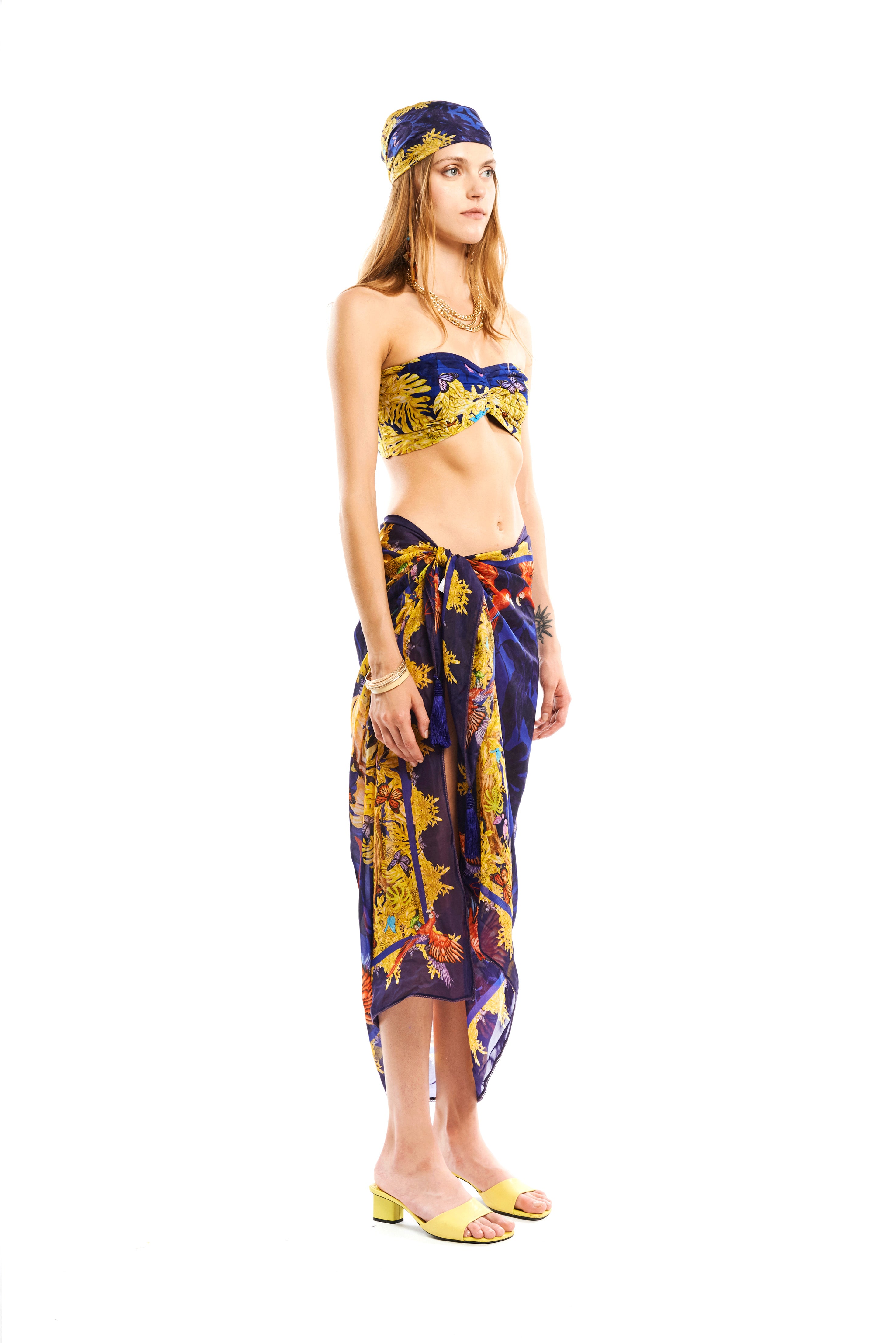 Small Jungle Night scarf in Taby silk