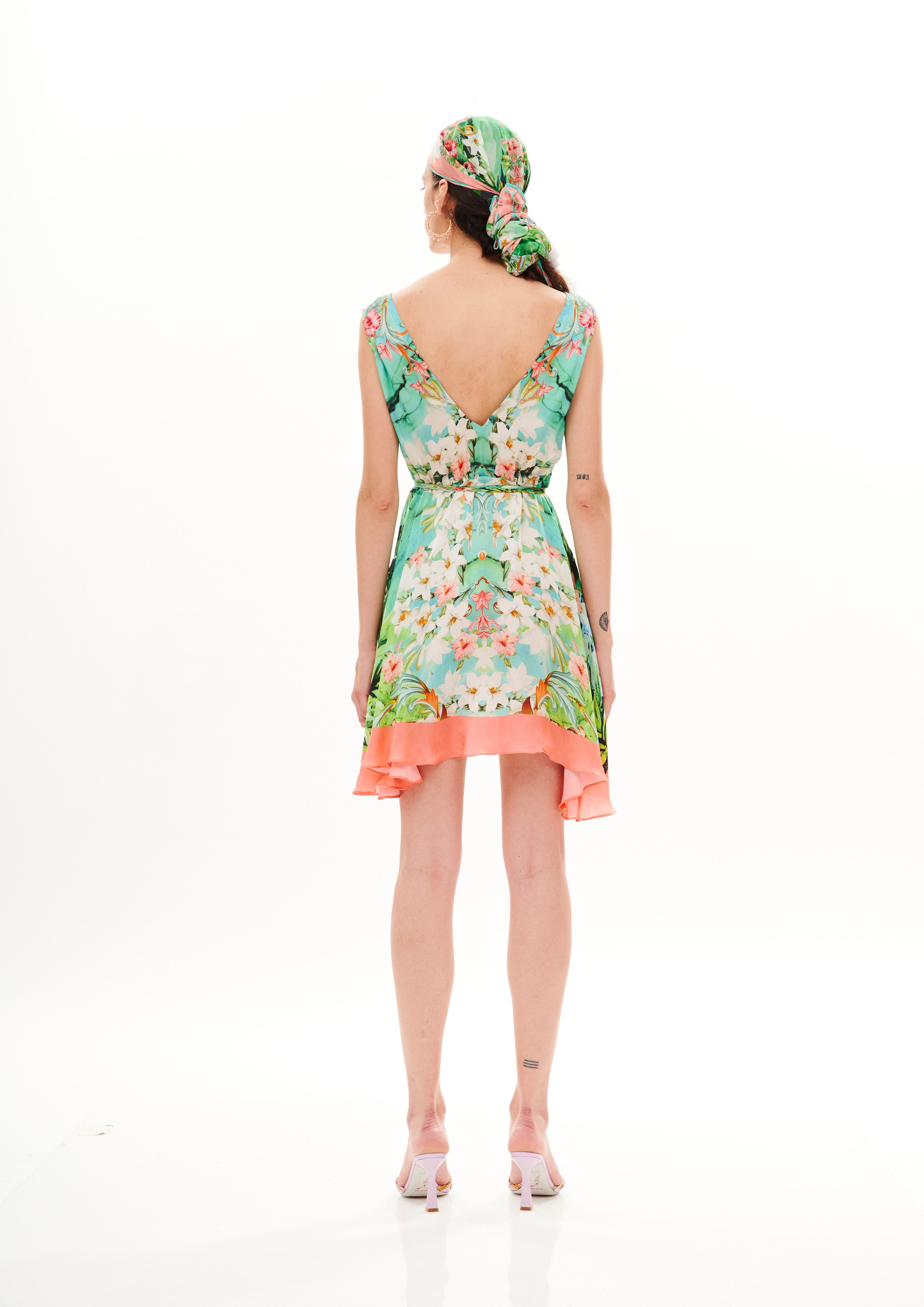 V-Shape Short Dress Tropical Breeze Garden in cherry satin