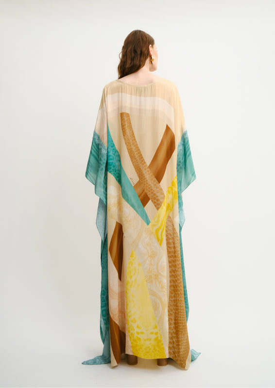 Yolka Square Maxi Kaftan Sahara Giorno in Natural Crepe & Lace
