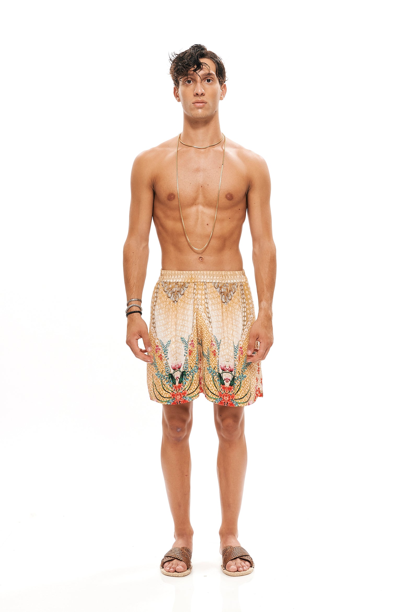 Lounge shorts in 40% Silk and 60% Viscose with "Alice Garden Natural Sand" print.