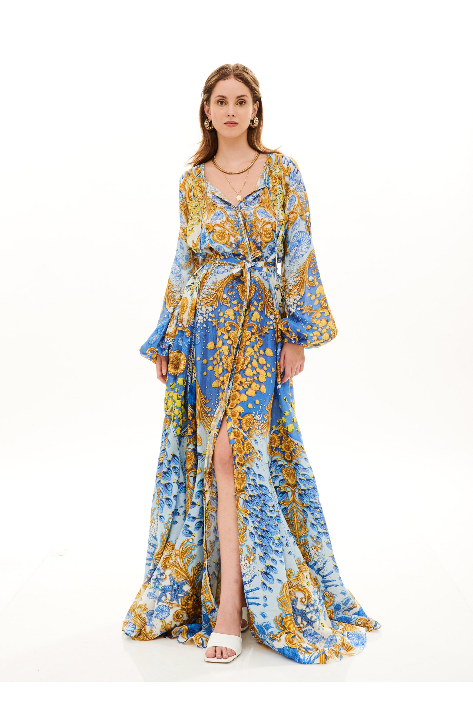 Vishivanka dress in 15% Linen and 85% Viscose with "Mare Tesor Giorno" print.