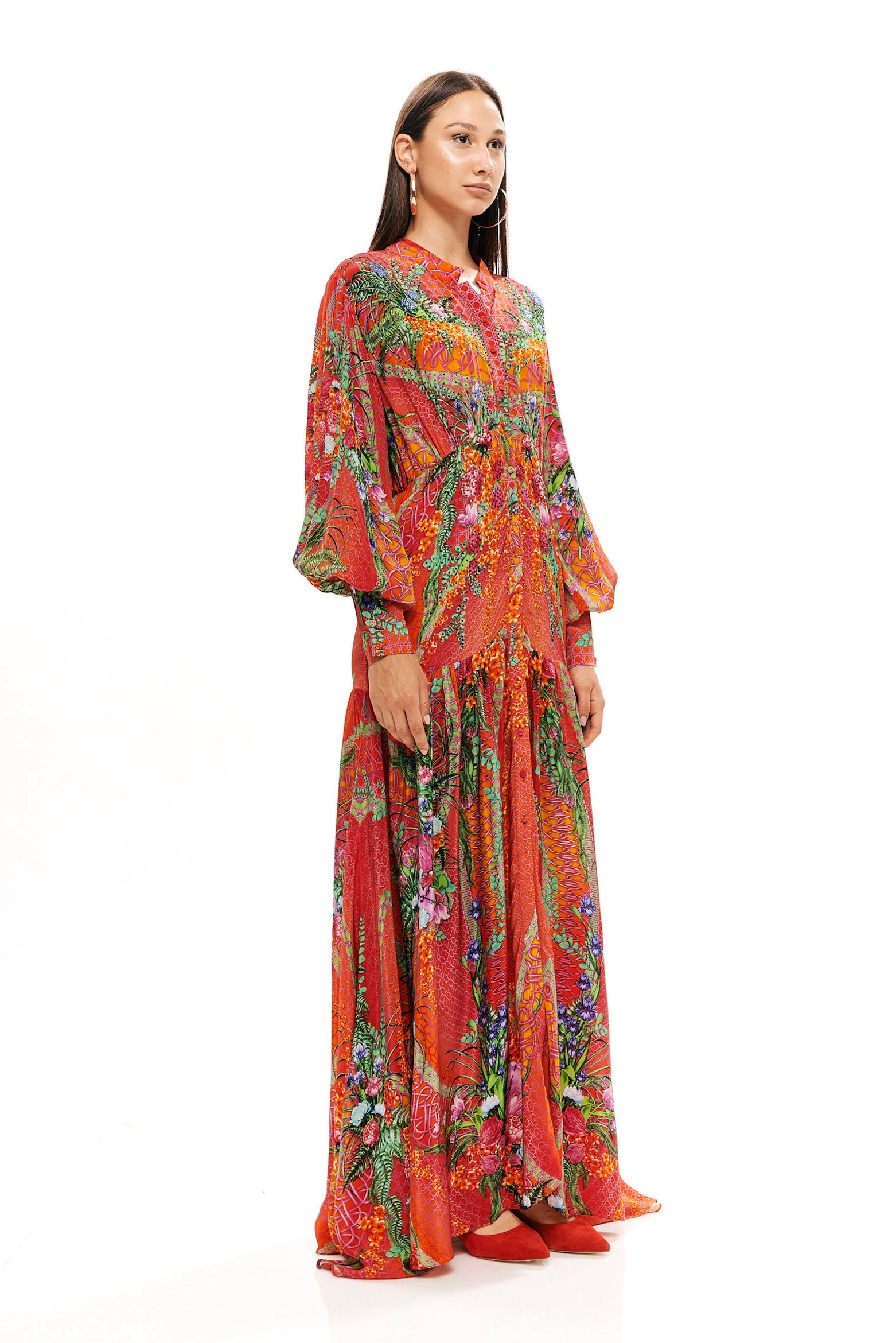 Rich puff chemisier in 40% Silk and 60% Viscose with "Alice Garden Neon Sunset" print.