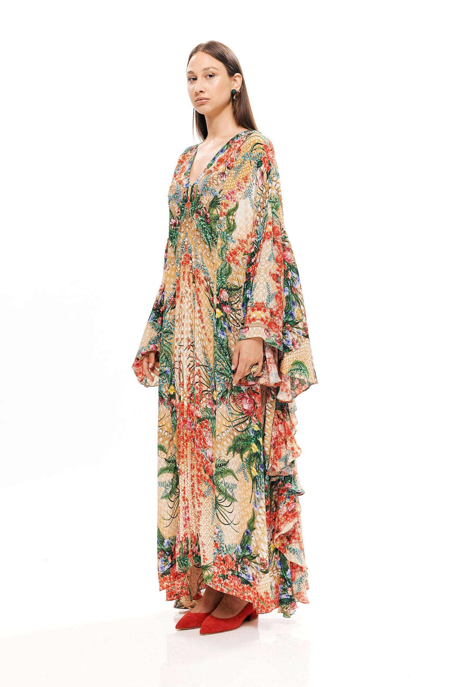 Ruffled long kaftan in 40% Silk and 60% Viscose with "Alice Garden Natural Sand" print